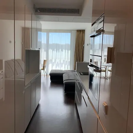 Riverview Eurovea Apartamento *
